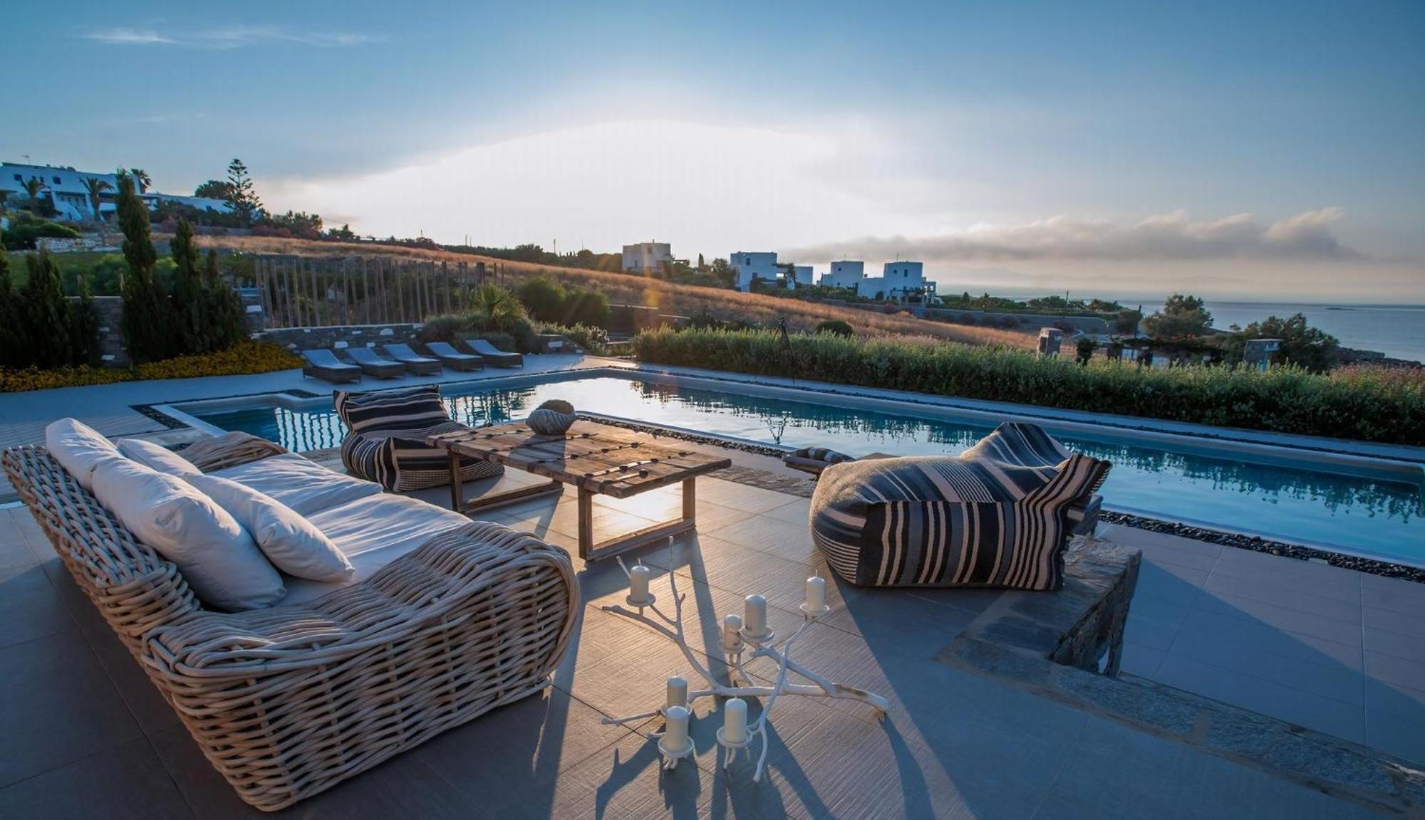 Willa Luxury With Sea View And Swimming Pool Up To 8 Persons Apv Paros Golden *